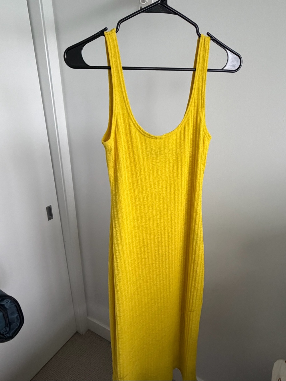 Revolve House of Harlow Small Sleeveless Yellow Ribbed midi Dress